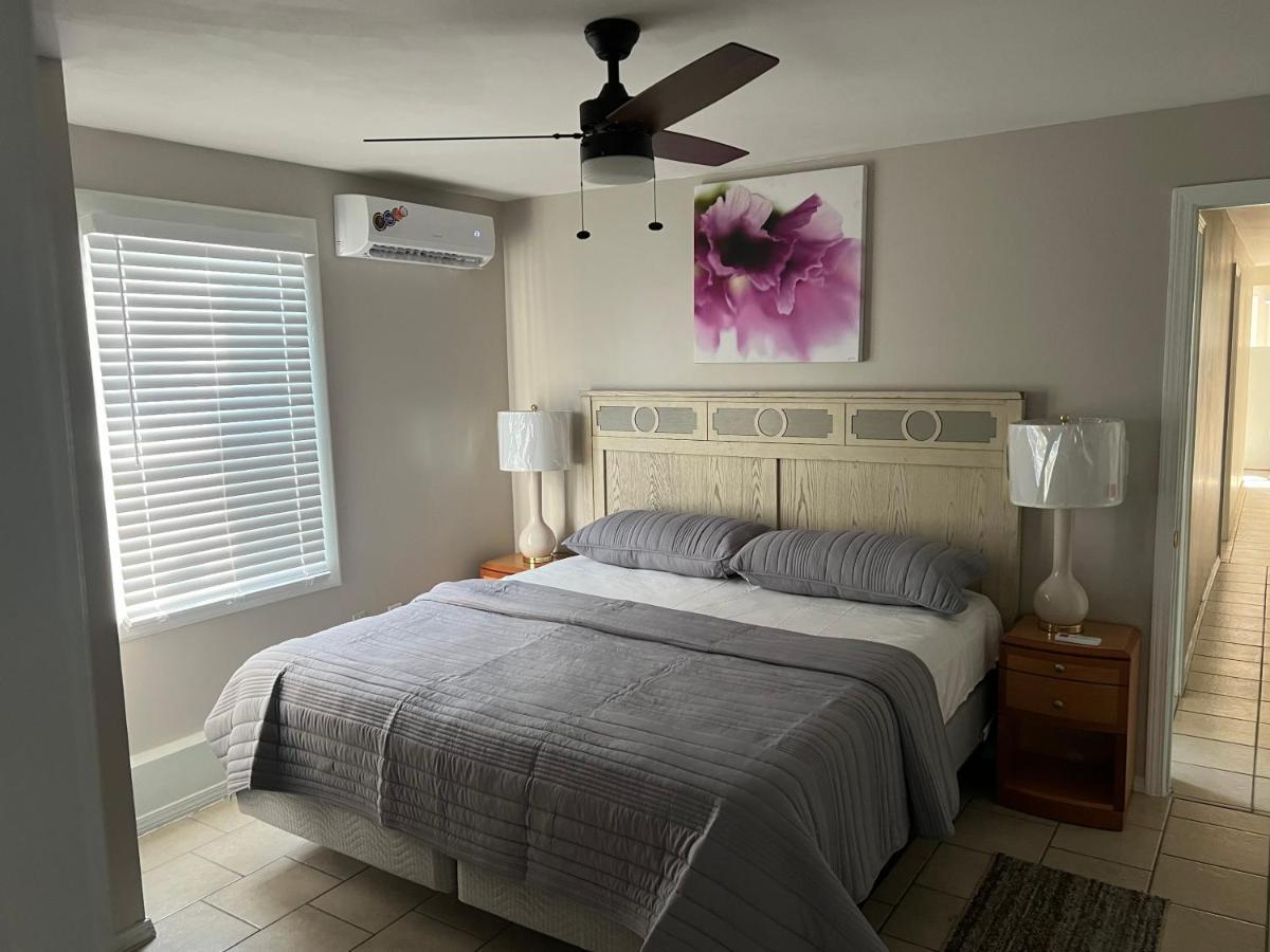 Near French Quarter Nice Two Bedrooms+ نيو أورلينز المظهر الخارجي الصورة